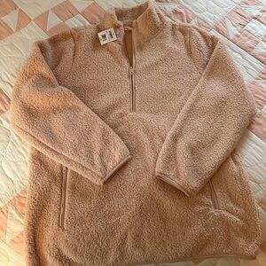 NWT Tractor Supply Salmon Sweatshirt